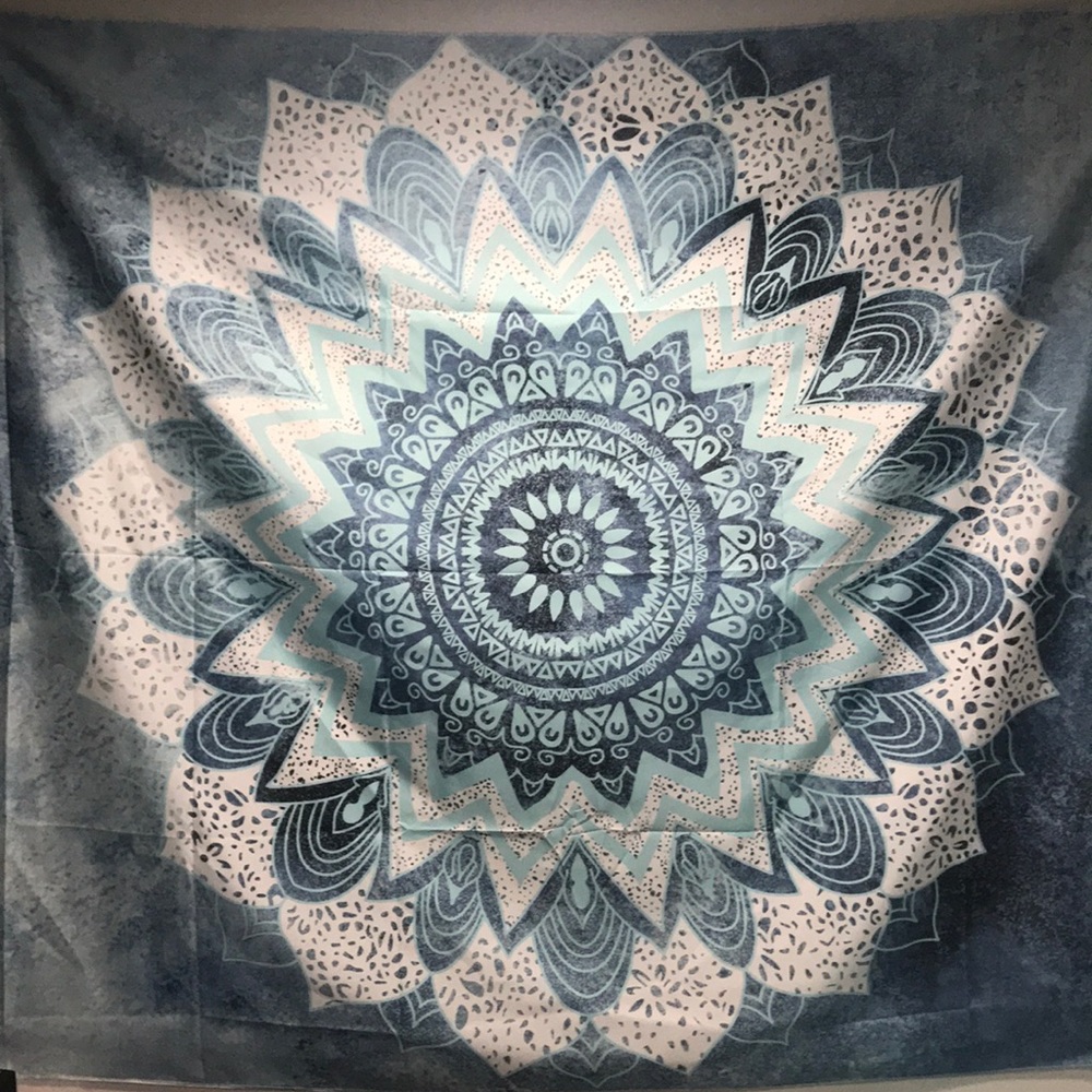 Roughly 5x4 patterned fabric. Super-light weight